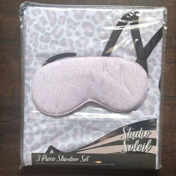 New 3 piece pillowcase set with bonus eye mask Cat Nap leopard print pillow case - Picture 3 of 3